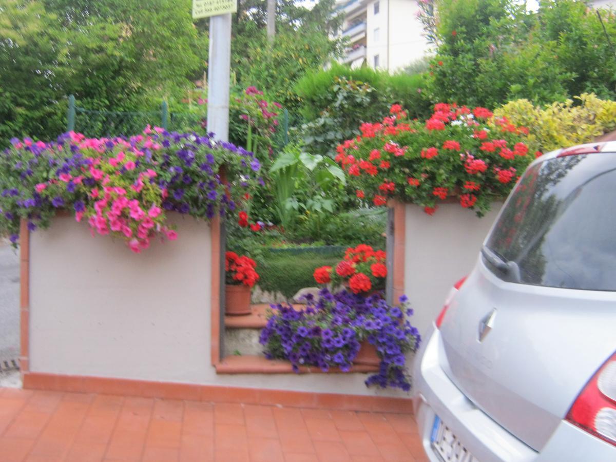 Il Melograno B&B With Private Bathrooms Aulla Exterior foto